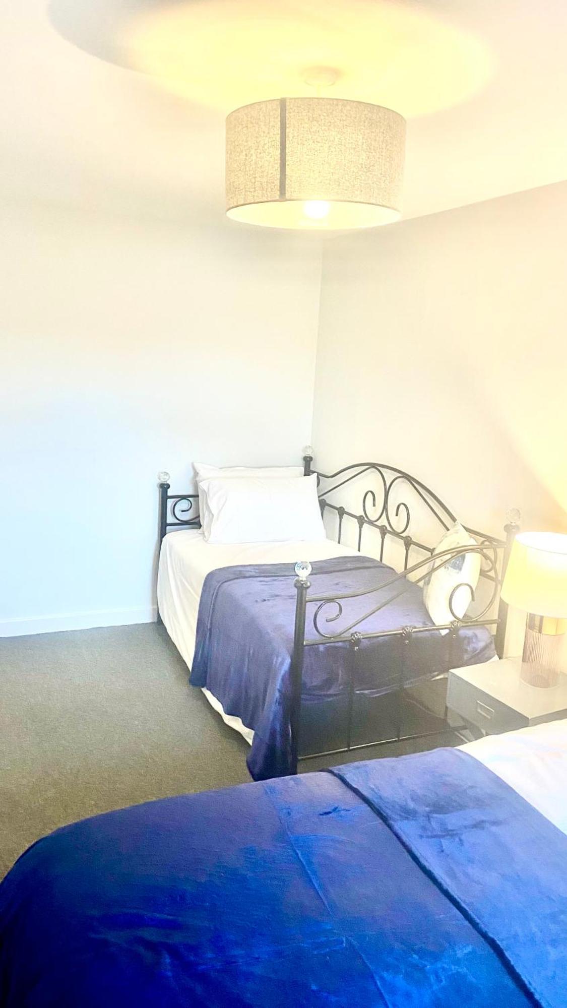 Spacious 1 Bedroom Apartment In Wigan Shevington Exterior foto